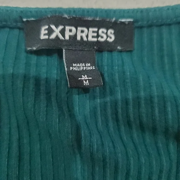 Set Of 3 Tops Express Red/Orange, Black & Green Ribbed V-Neck, Puff Sleeves Med - Picture 6 of 11